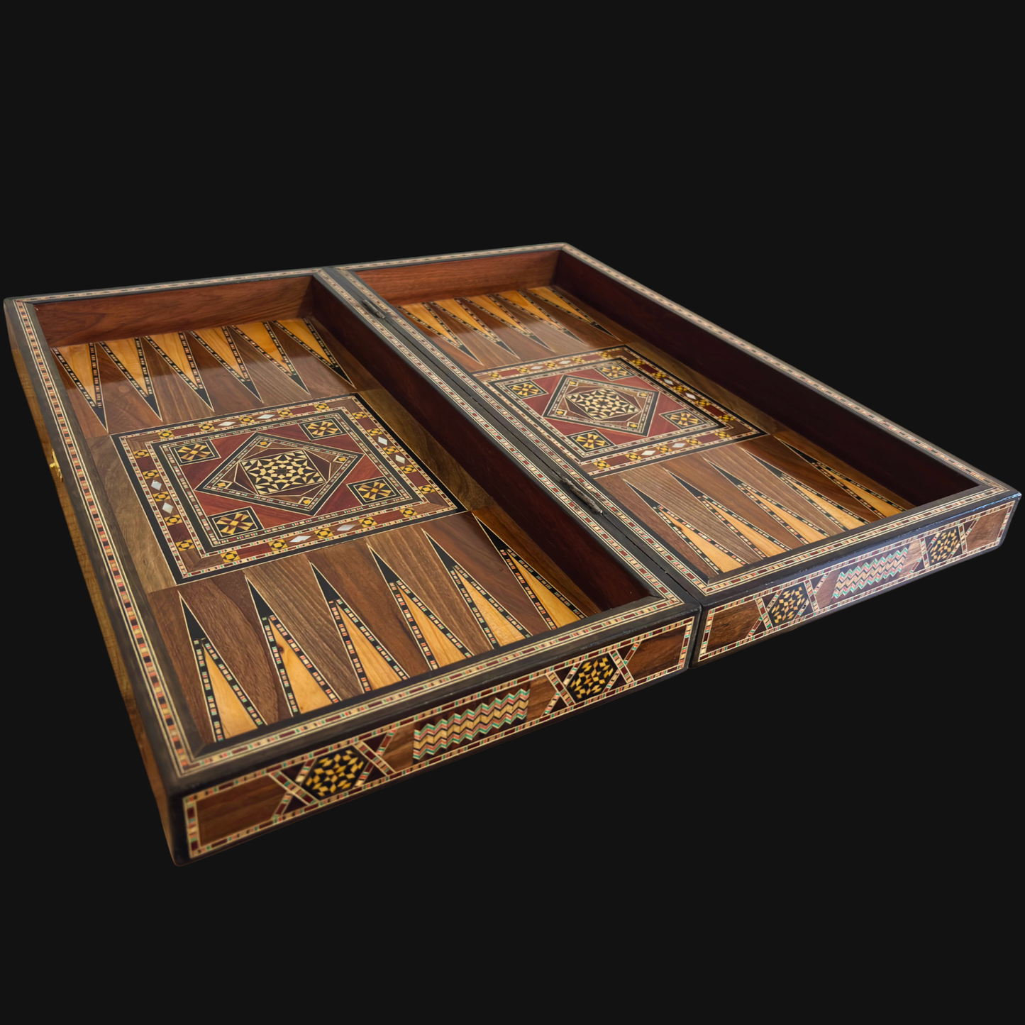 Tavolo da Backgammon e Scacchi Damaschino Fatto a Mano da Gaby Al Dayeh – Capolavoro con Intarsi in Madreperla