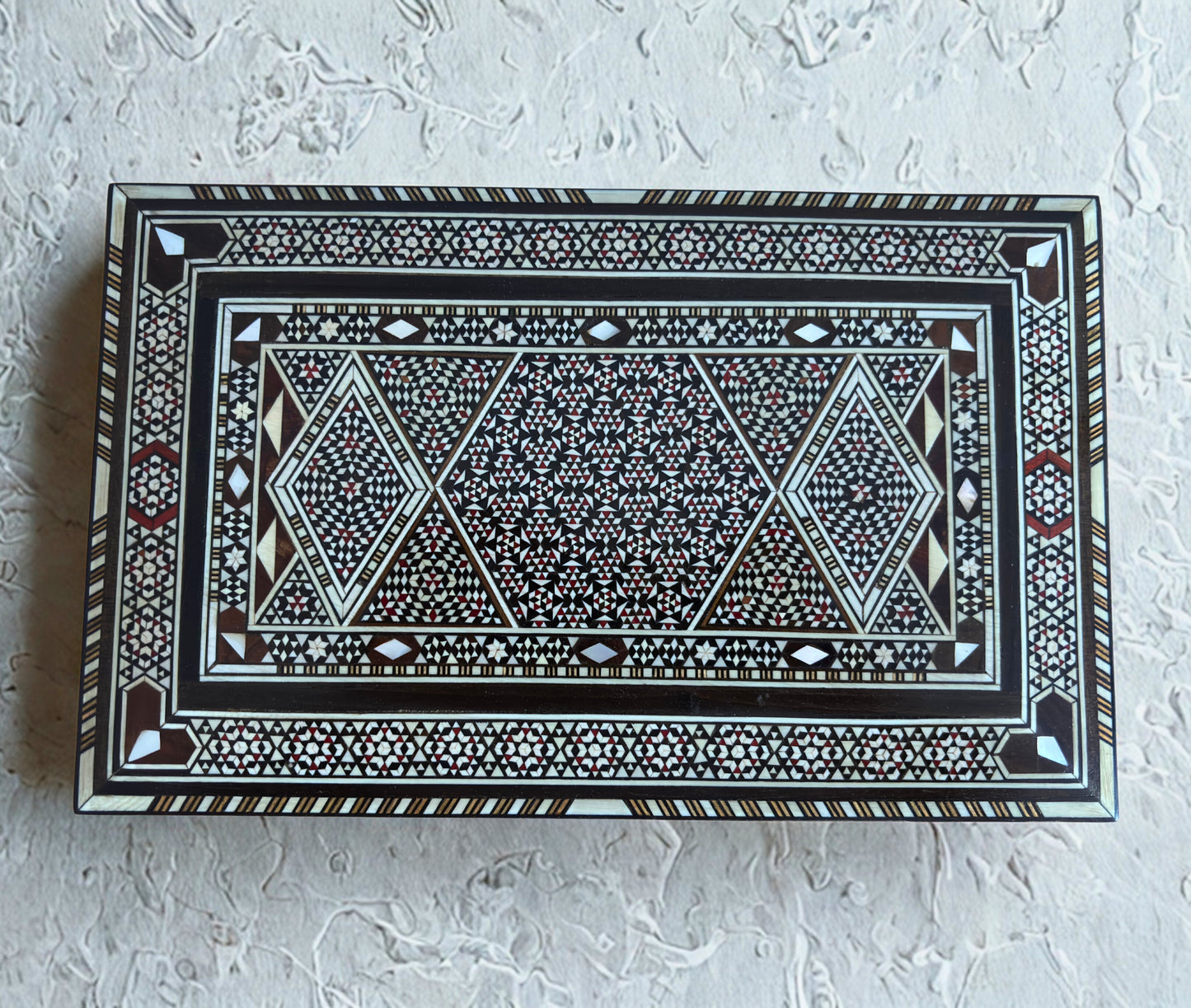 Vintage 1970 Damaszener Mosaik Schmuckschatulle, handgemachtes Andenken aus Holz, Perlmutt-Inlay, syrischer Kunsthandwerksschatz