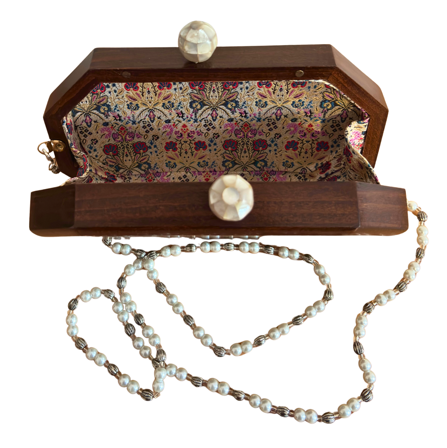 Het Gefluister van Rozen – Handgemaakte Damascener Clutch van Notenhout met Parelmoerroos en Parelketting