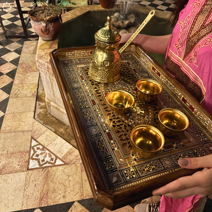 Bandeja Damasquina em Madeira – Madre Pérola & Tons Naturais da Madeira