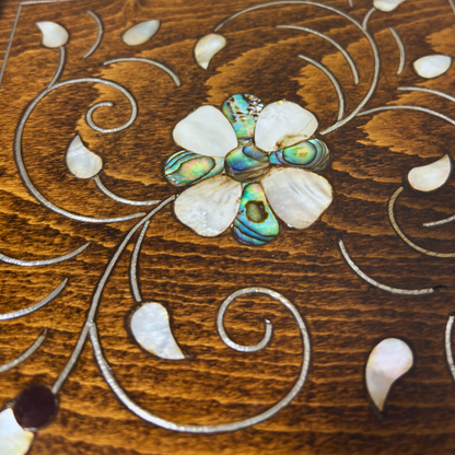 Scatola Damaschina Artigianale di Lusso – Madreperla & Velluto