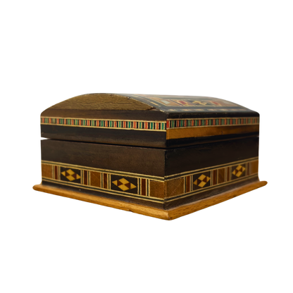 Scatola in Mosaico Artigianale di Damasco – Arte Tradizionale & Velluto