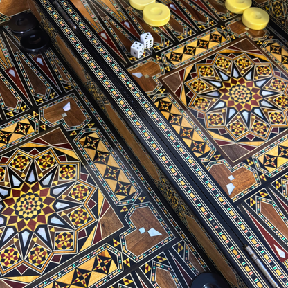 Traditionelles Schach- & Backgammon-Set – Mosaikkunst aus Damaskus