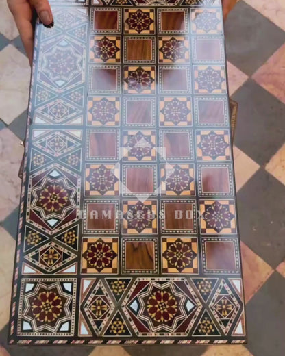 Conjunto de Peças de Backgammon – Branco e Preto com Dados